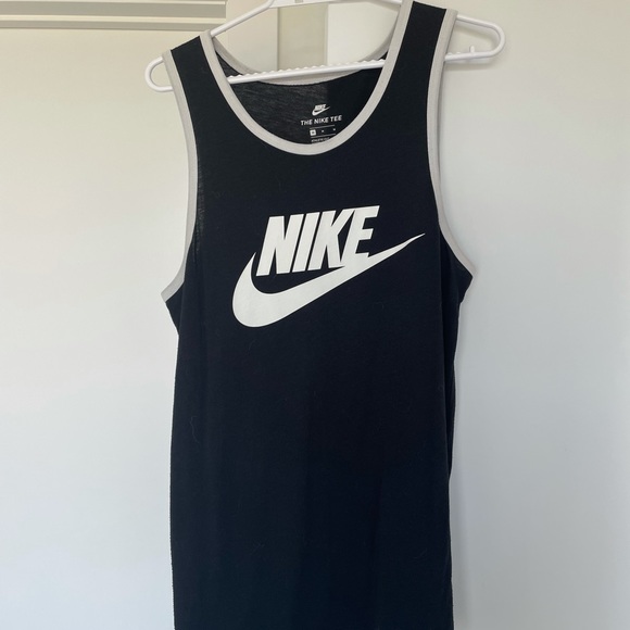 Men’s Tanks (bundle of 3) - Picture 2 of 4